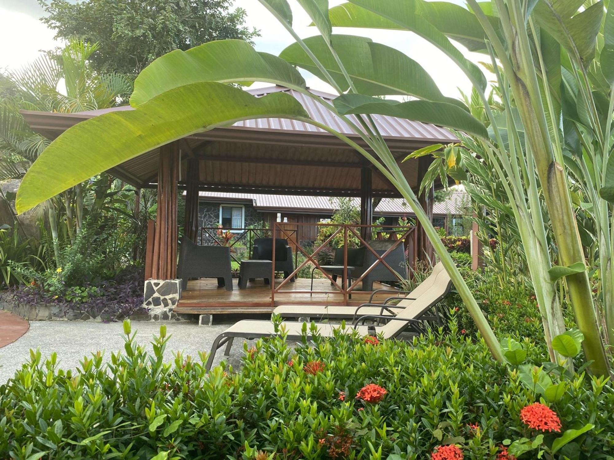 Iris Arenal Hotel La Fortuna ภายนอก รูปภาพ