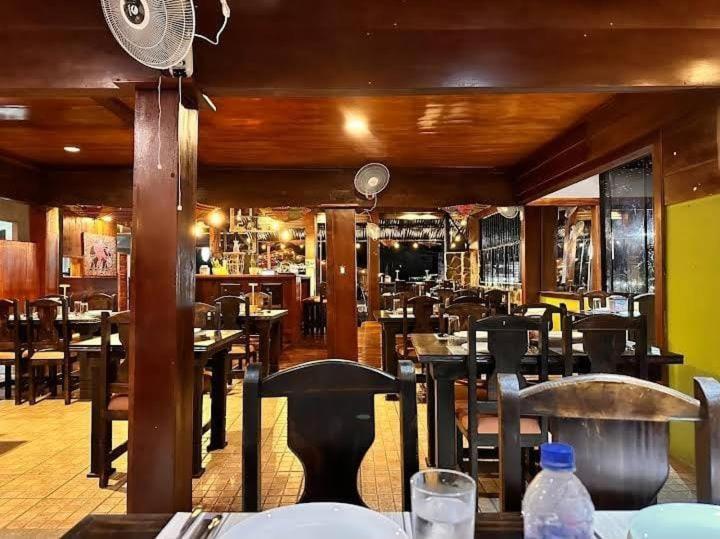 Iris Arenal Hotel La Fortuna ภายนอก รูปภาพ