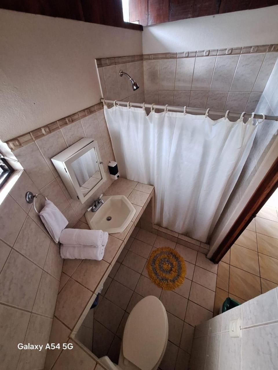 Iris Arenal Hotel La Fortuna ภายนอก รูปภาพ
