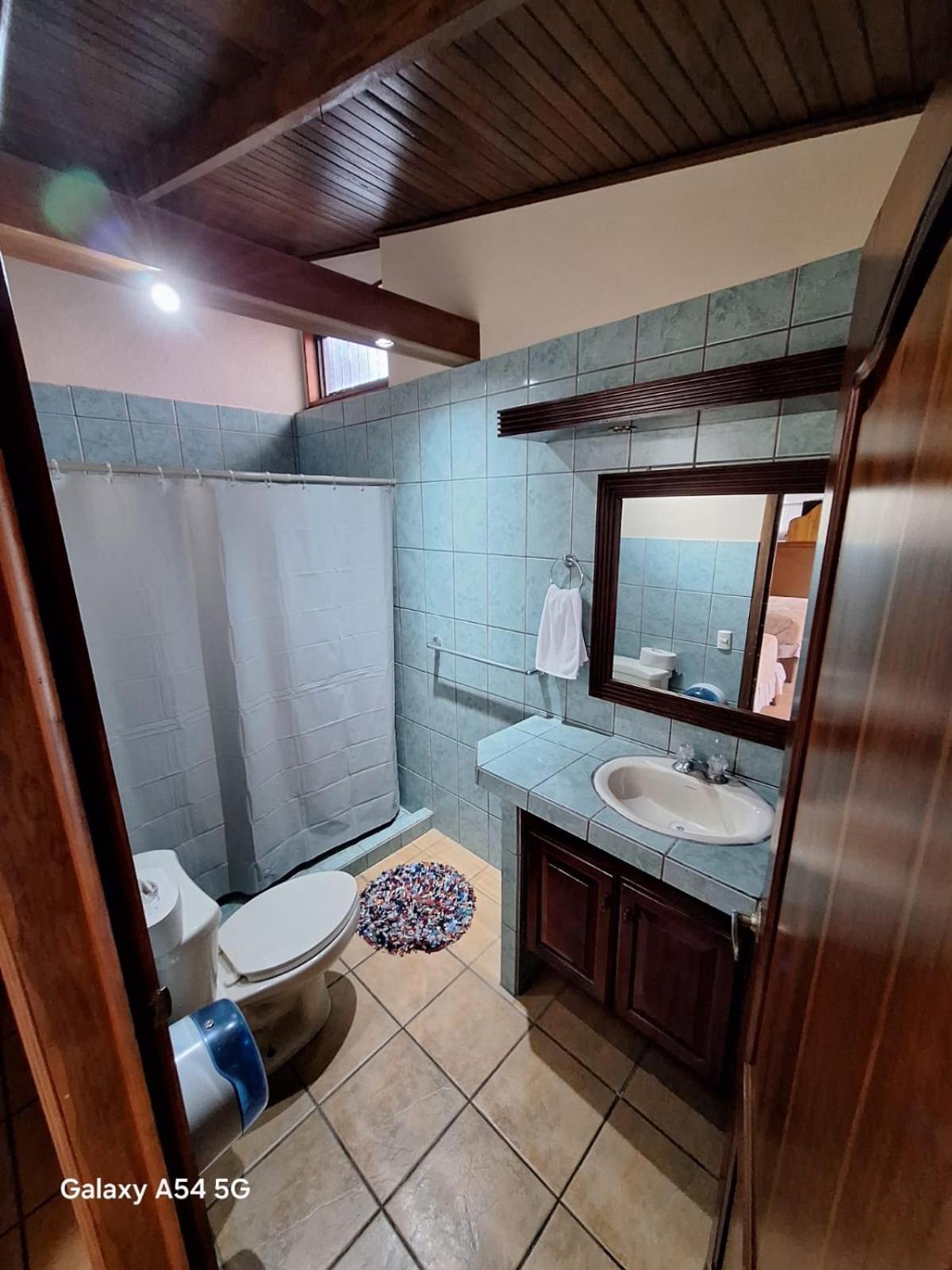 Iris Arenal Hotel La Fortuna ภายนอก รูปภาพ